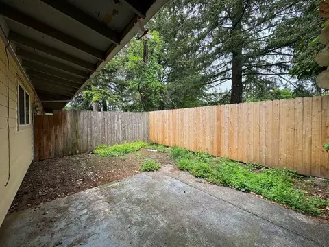 12713 SE Powell Blvd, Portland, OR 97236