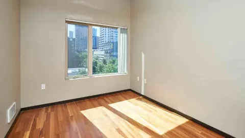 2312 3rd Ave, Seattle, WA 98121 photo 17
