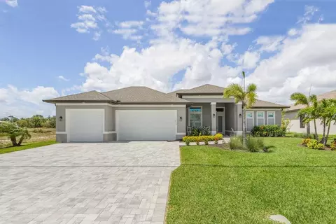 1704 Vacation Rental - Sunshine Retreat, Cape Coral, FL 33991