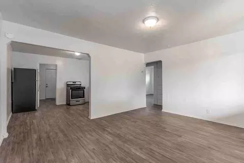 4619 9th St NW, Albuquerque, NM 87107