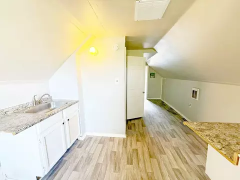 8505 Garfield Blvd, Garfield Heights, OH 44125