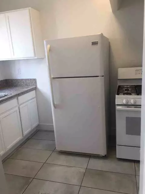 845 S Normandie Ave, Los Angeles, CA 90005