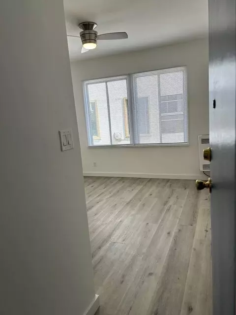 845 S Normandie Ave, Los Angeles, CA 90005