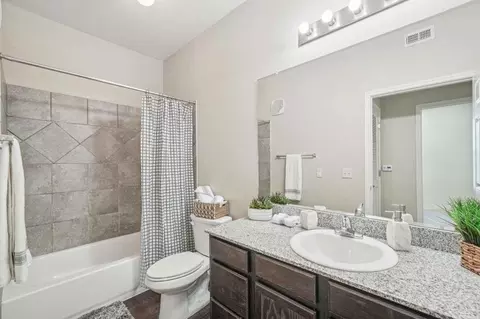1400 E Walnut St, Seguin, TX 78155 photo 22