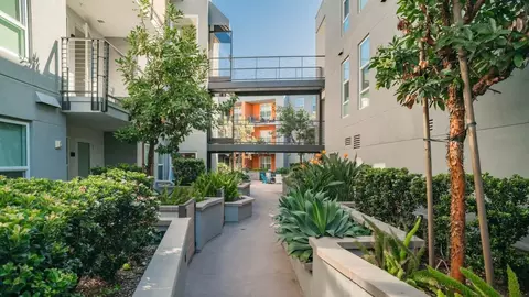 4275 Mission Bay Dr, San Diego, CA 92109 photo 4