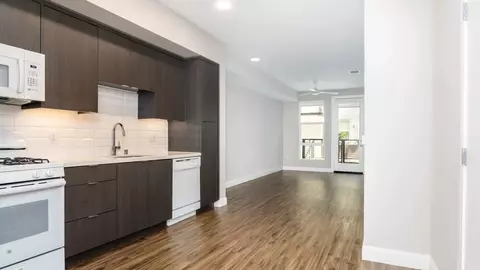 4275 Mission Bay Dr, San Diego, CA 92109 photo 3
