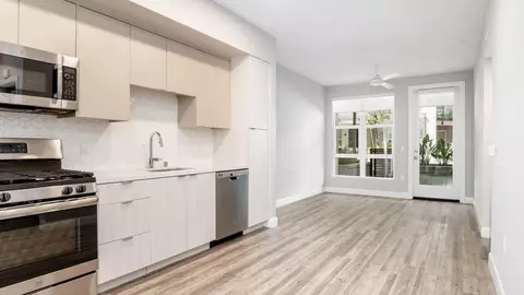 4275 Mission Bay Dr, San Diego, CA 92109 photo 9