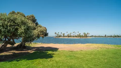 4275 Mission Bay Dr, San Diego, CA 92109 photo 35