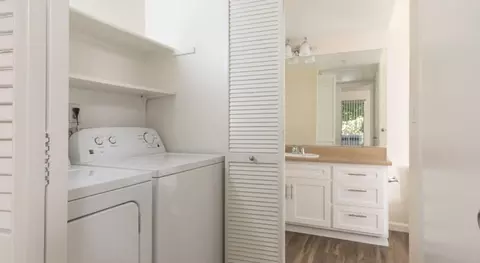 1051 G St, Sacramento, CA 95814 photo 43