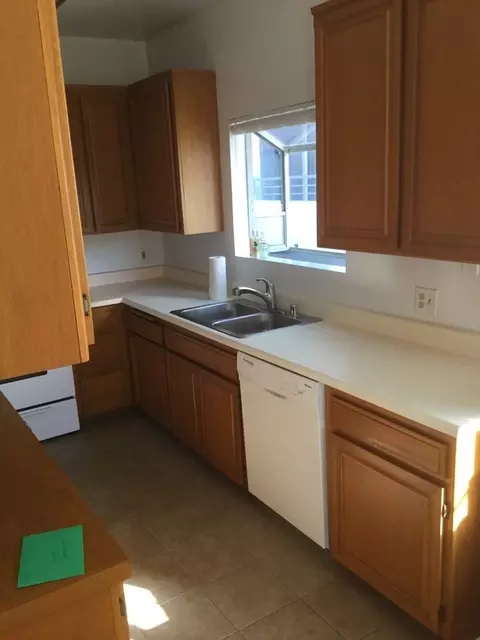 11482 Moorpark St, Los Angeles, CA 91602