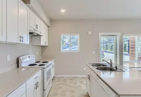 10111 9th Ave W, Everett, WA 98204 photo 10