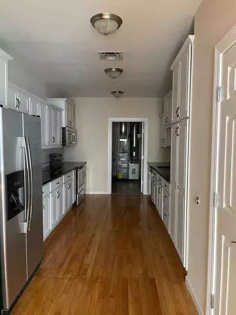 319 S Salina St, Syracuse, NY 13202
