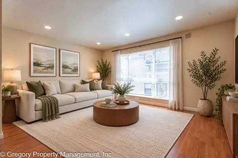 1817 Central Ave, Alameda, CA 94501