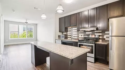 250 N 5th St, Garland, TX 75040