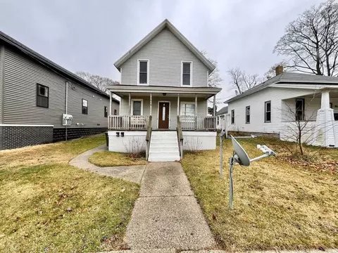 1410 8th St, Muskegon, MI 49441