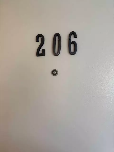 6943 Haskell Ave, Van Nuys, CA 91406 photo 9