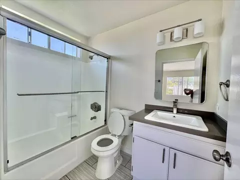 6943 Haskell Ave, Van Nuys, CA 91406 photo 8