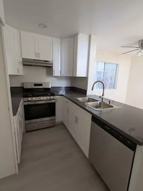 6943 Haskell Ave, Van Nuys, CA 91406 photo 21