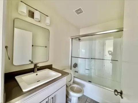 6943 Haskell Ave, Van Nuys, CA 91406 photo 5