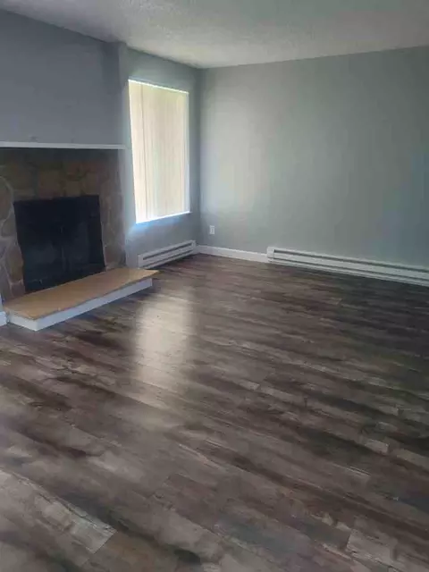 1107 W 5th Ave, Kennewick, WA 99336