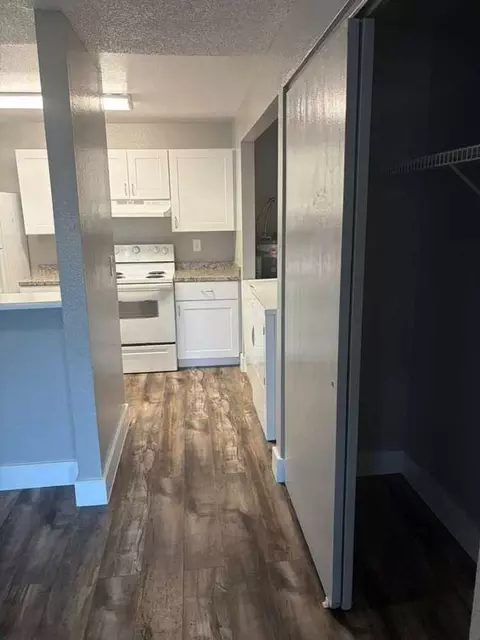1107 W 5th Ave, Kennewick, WA 99336