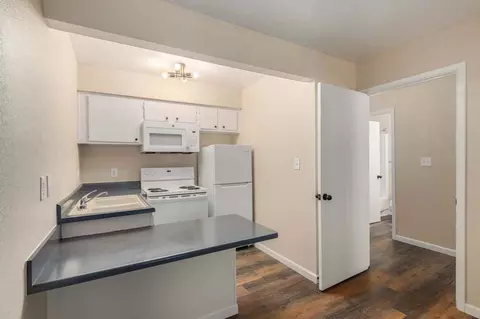 1410 S Country Club Dr, Mesa, AZ 85210