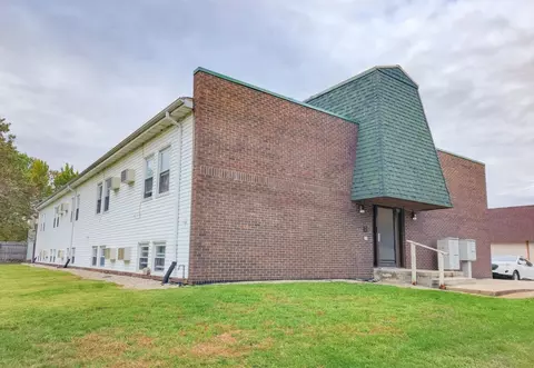 1005 E Colorado Ave, Urbana, IL 61801