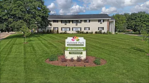 2535 Halsted Rd, Rockford, IL 61101