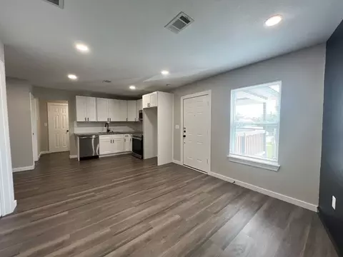 7317 Briefway St, Houston, TX 77087