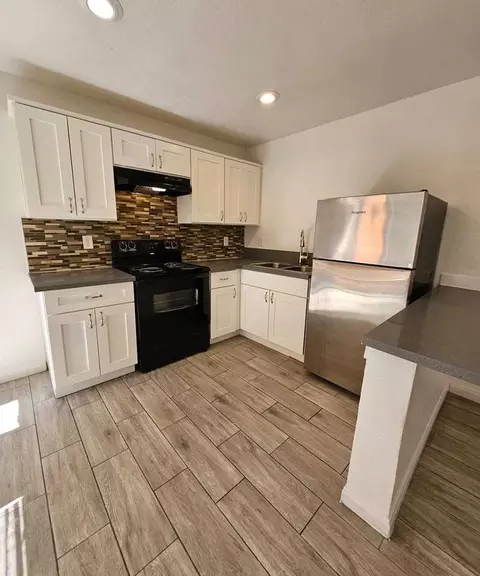 1509 E Harmon Ave, Las Vegas, NV 89119