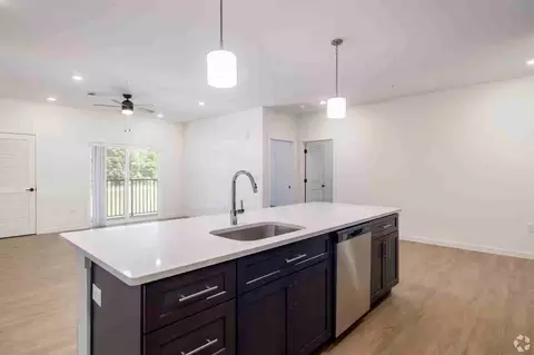 5543 E Nc 150 Hwy, Maiden, NC 28650