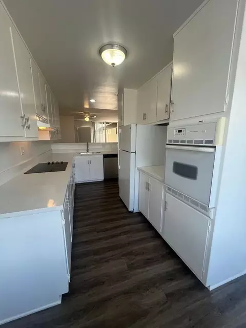 3595 Elm Ave, Long Beach, CA 90807 photo 13