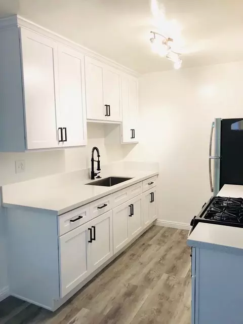 12460 Lakewood Blvd, Downey, CA 90242