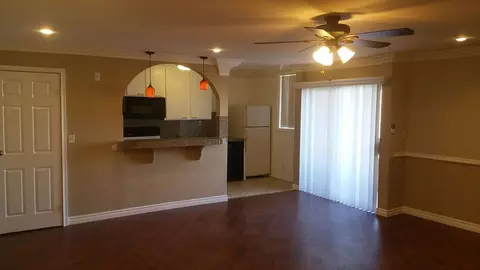 940 N Ardmore Ave, Los Angeles, CA 90029