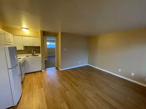 14332 32nd Ave NE, Seattle, WA 98125