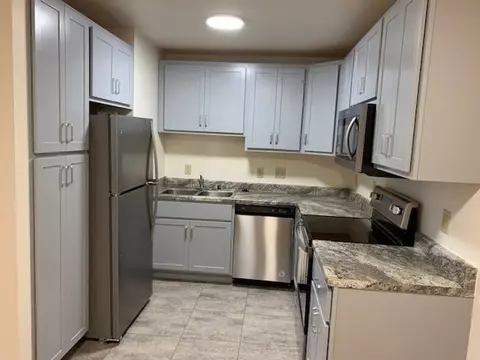 765 Parkview Apartments, Madison, WI 53715