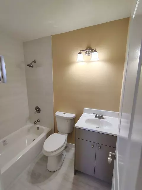 315 S 28th St, San Diego, CA 92113