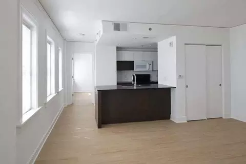 3560 Broadway Blvd, Kansas City, MO 64111