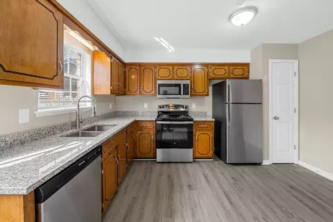 240 Winters Ct, Clarksville, TN 37043