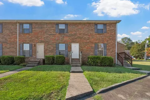240 Winters Ct, Clarksville, TN 37043
