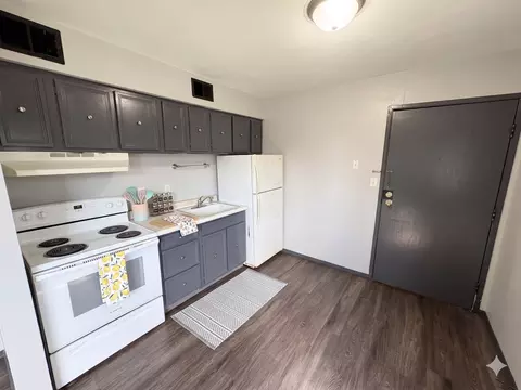 746 Russell Rd, Waterloo, IA 50701