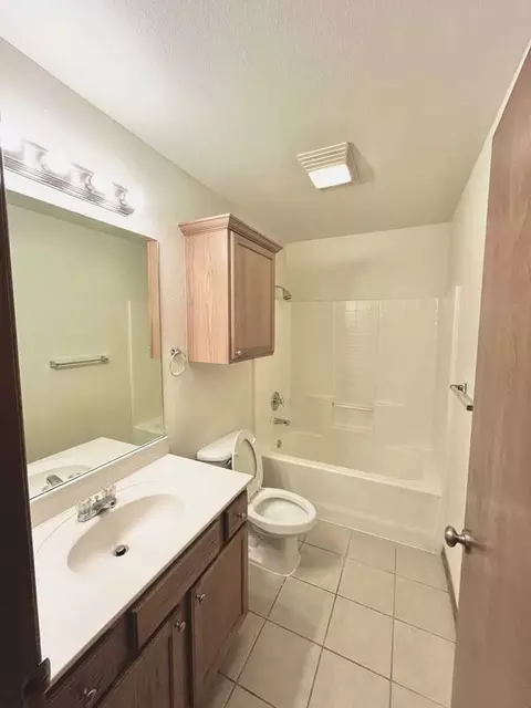 1304 Commerce Dr, Norman, OK 73071 photo 8