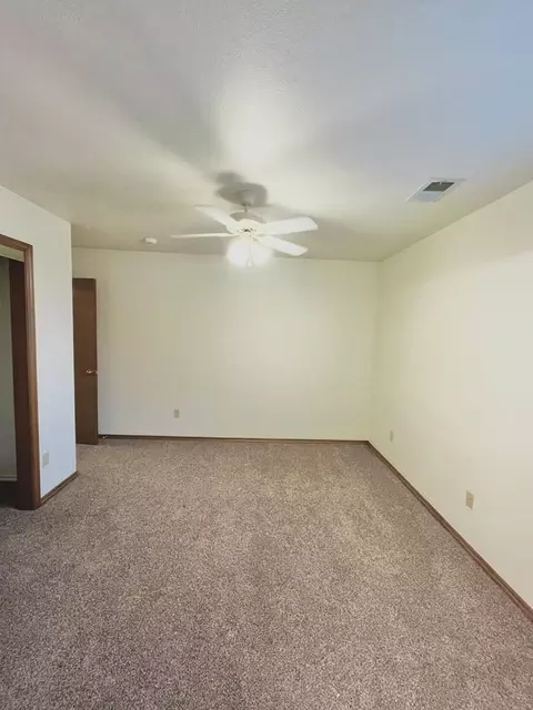 1304 Commerce Dr, Norman, OK 73071 photo 16