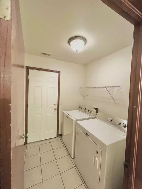 1304 Commerce Dr, Norman, OK 73071 photo 6