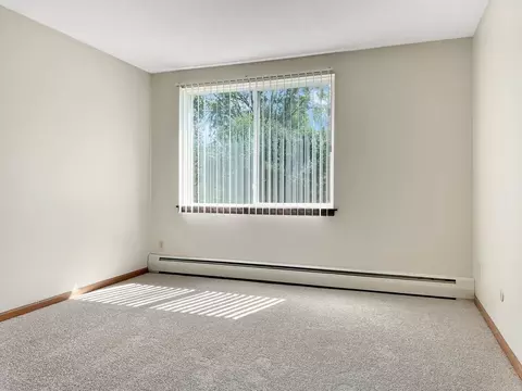 3898 Valley View Dr S, Eagan, MN 55122 photo 6