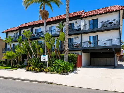 10779 Woodbine St, Los Angeles, CA 90034