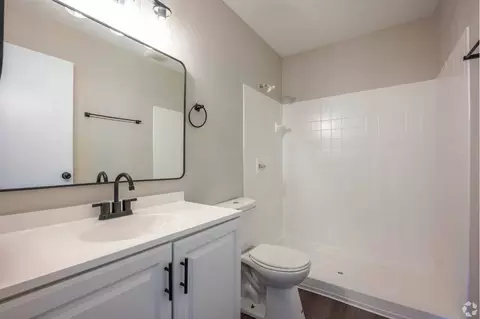 8444 Rothbury Dr, Indianapolis, IN 46260 photo 23