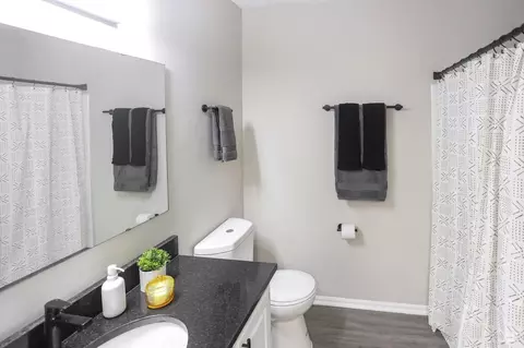 8444 Rothbury Dr, Indianapolis, IN 46260 photo 38