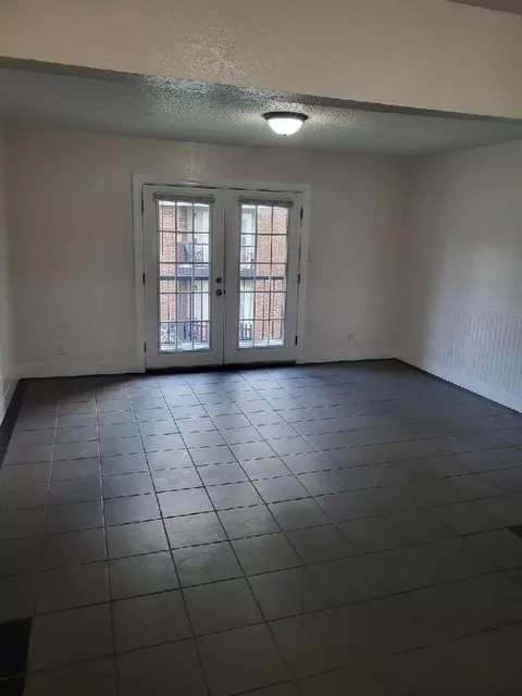 2103 W Beebe Capps Expy, Searcy, AR 72143