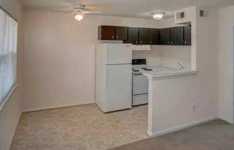 2212 Vantage Pt, Virginia Beach, VA 23455